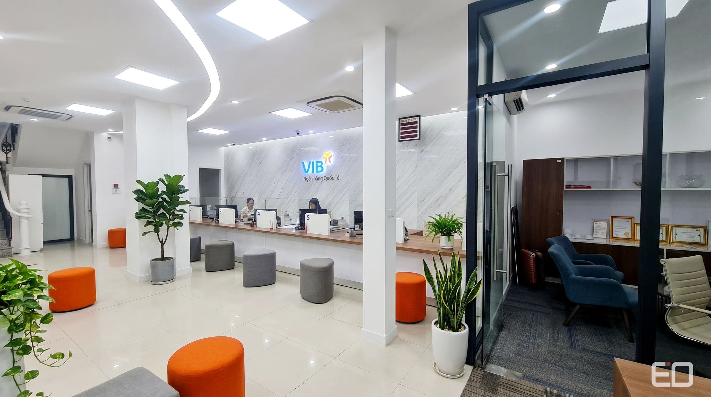 VIB Transaction Office 1