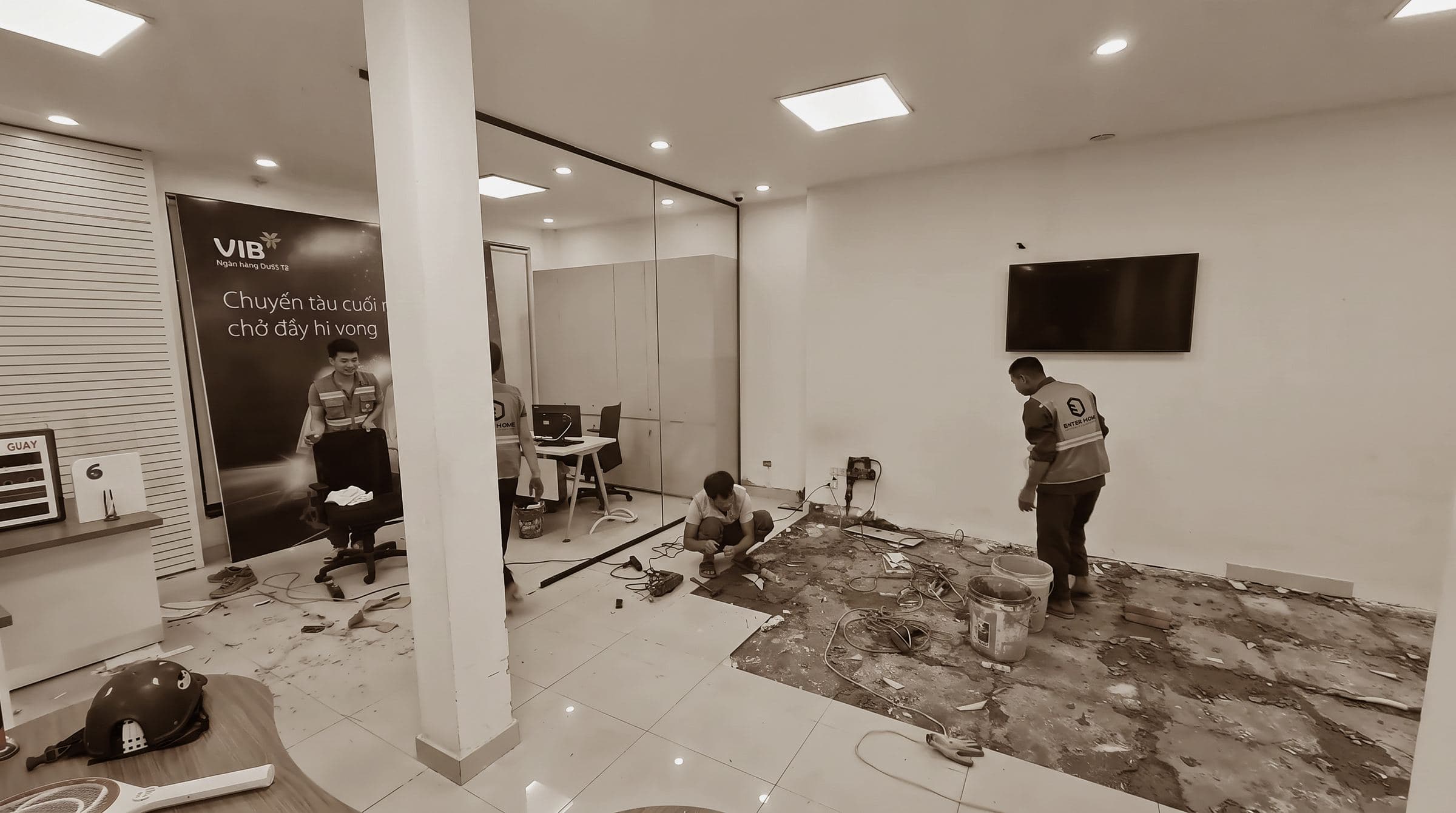 VIB Transaction Office — Construction process 1